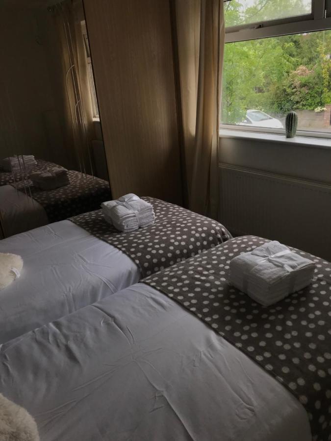 Apartment 2bed Bungalow House, Speedwell, Bristol, Uk, Sleeps Up To 6 Guests