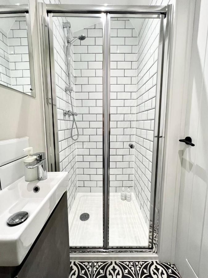 Cotham - The Stables Apartment *