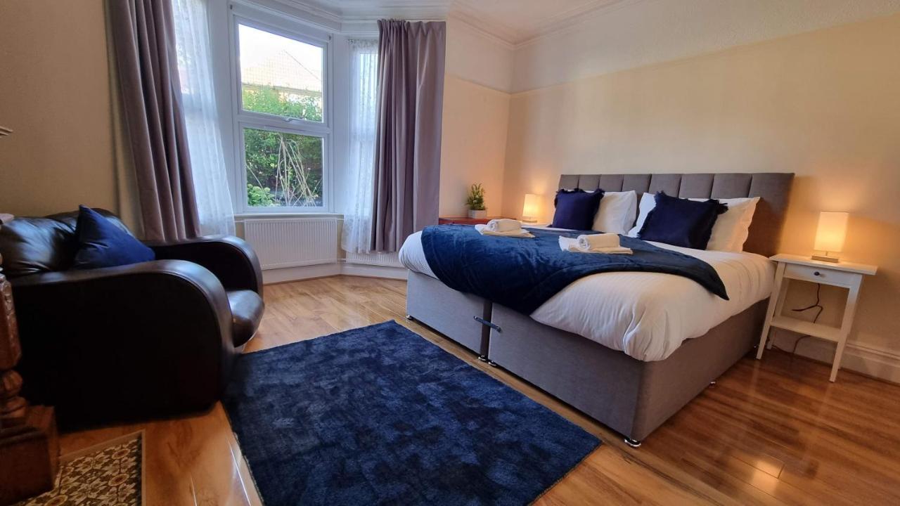 Brynland By Cliftonvalley Bristol