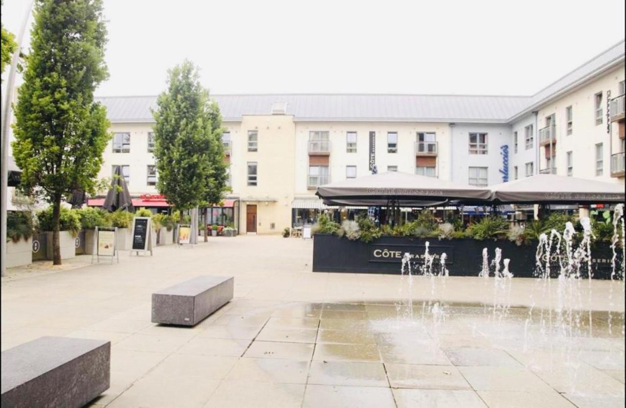 Apartment Contemporary - Bristol City Centre Apartment *