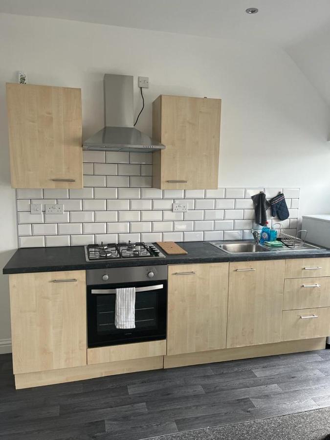 2 Bed Flat Near Old Market, Centre * Bristol