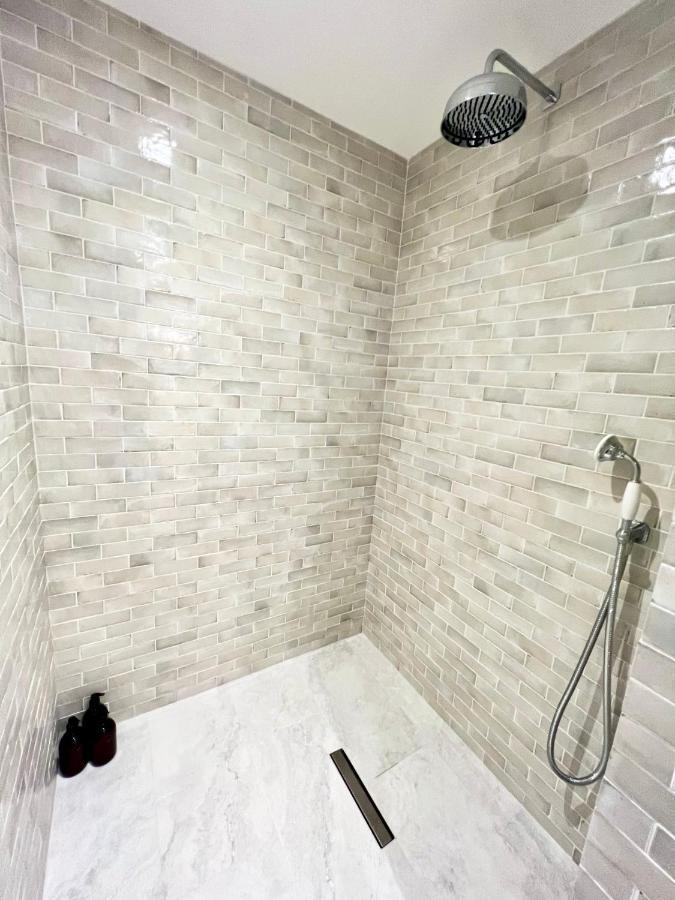 Redland - 2 Apartment *