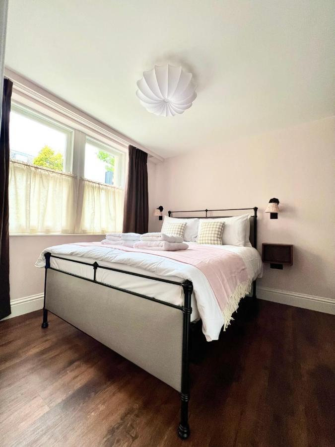 Redland - 2 *