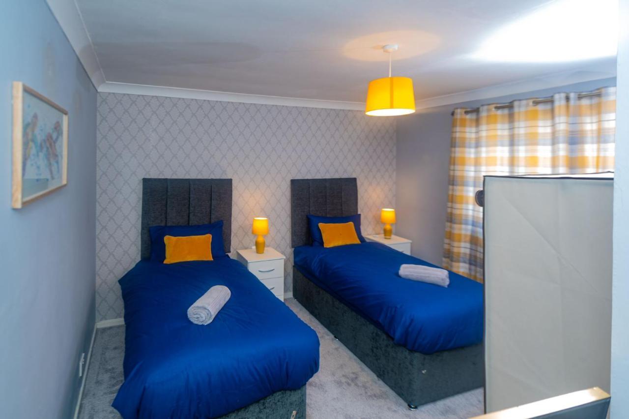 Apartment Superb Dwelling! Fast Wifi, Parking, Patchway