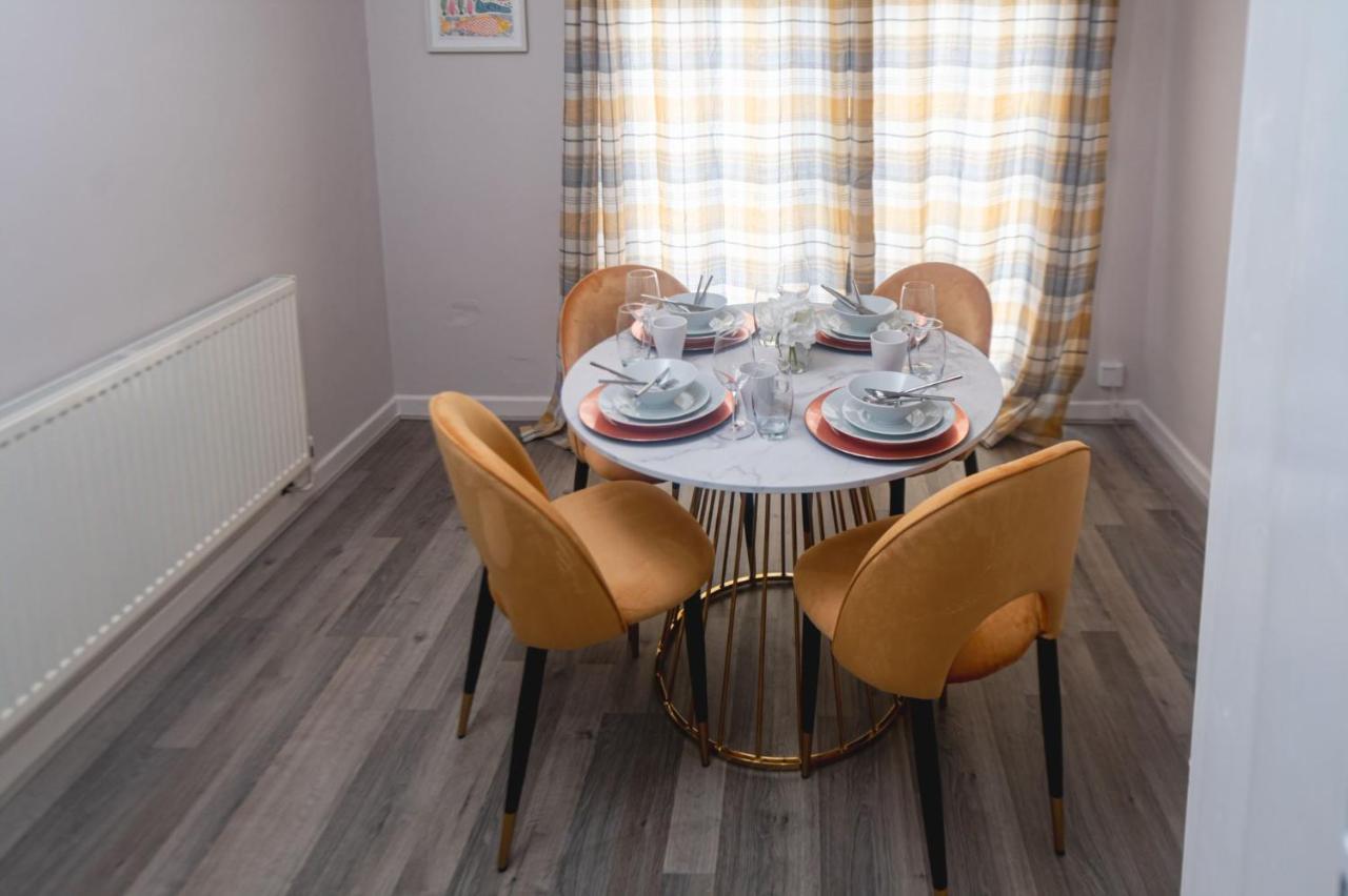 Superb Dwelling! Fast Wifi, Parking, Patchway Bristol