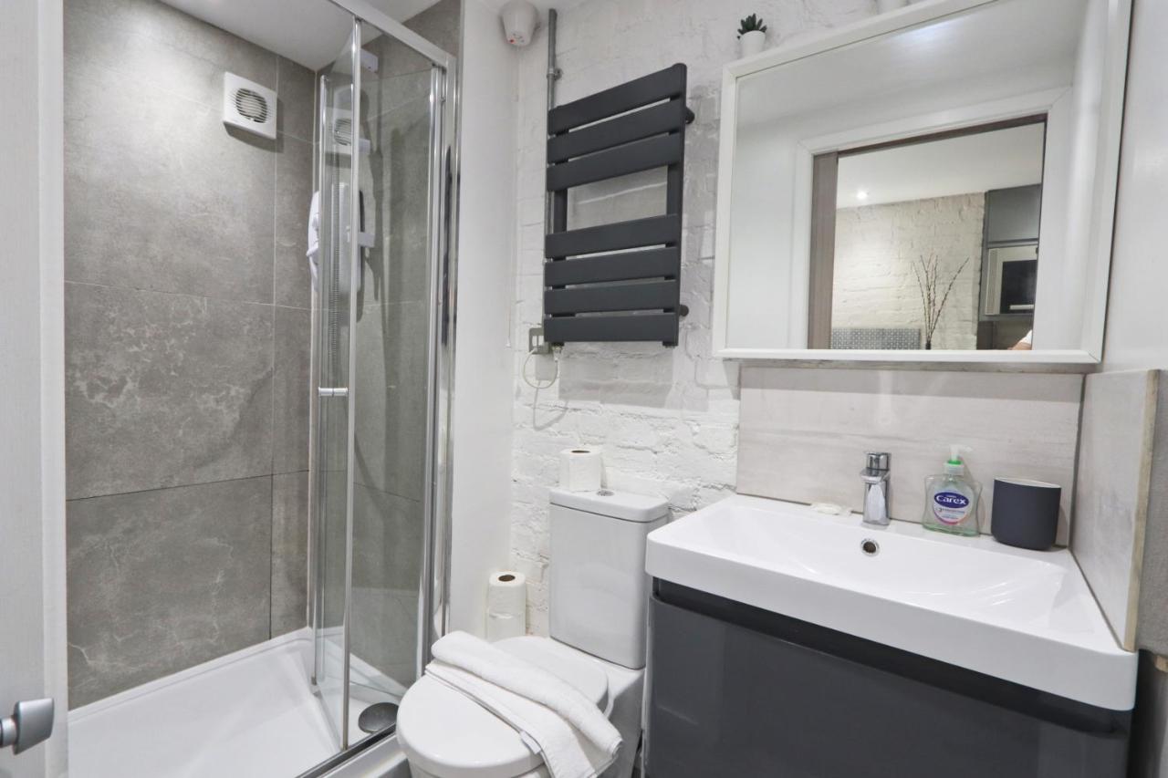 Apartment Quirky And Cool Christmas Steps 2 Bed *