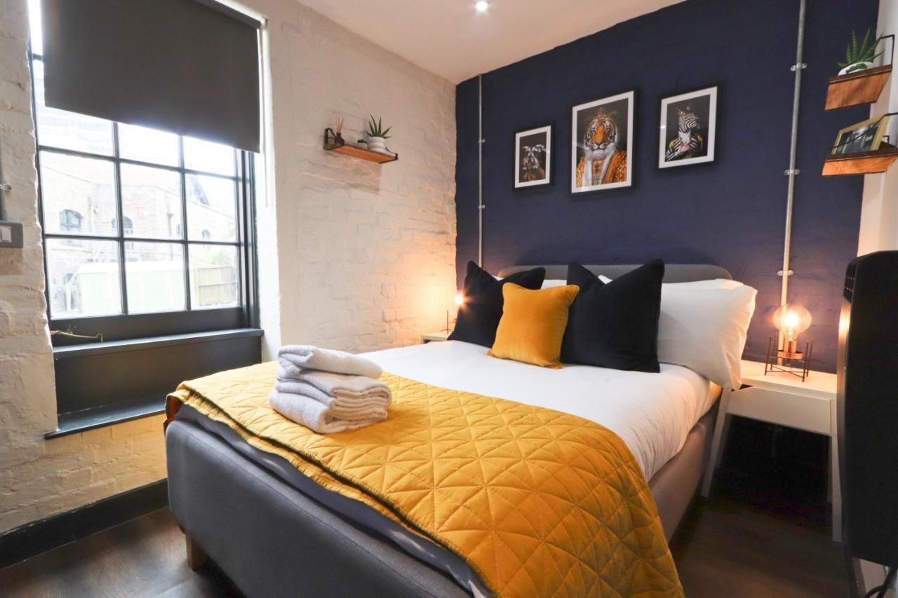 Quirky And Cool Christmas Steps 2 Bed Bristol