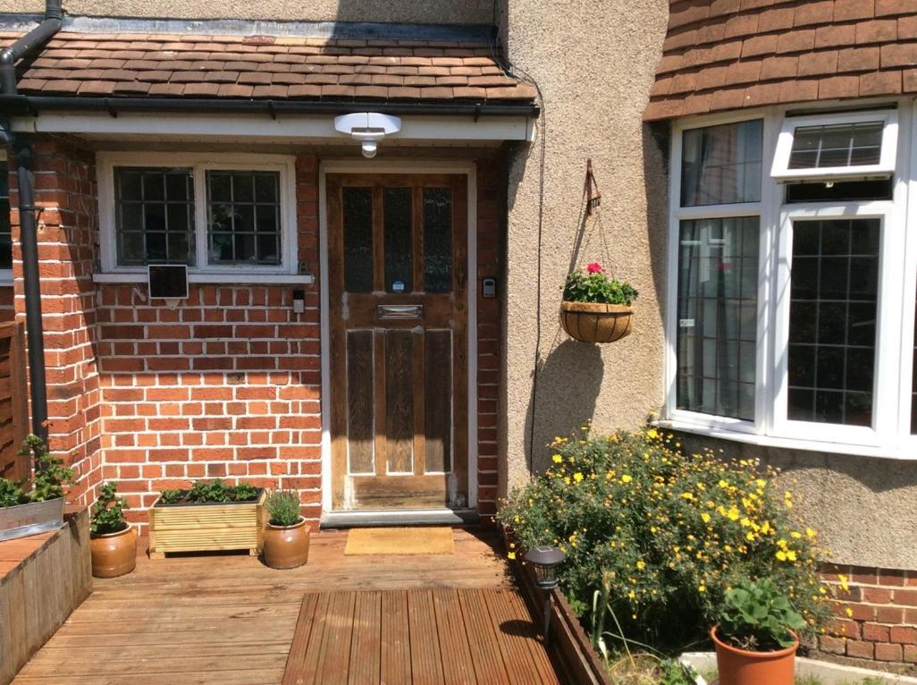 2 Double Bedroom Flat With Large Garden