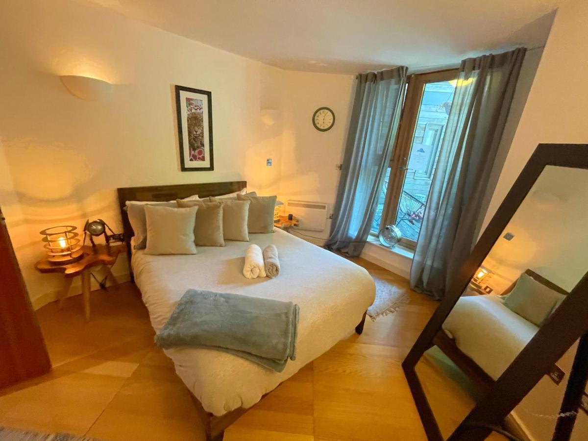 Apartment Large Boutique Harbourside Apartment - Football Table (Adults Only) Bristol