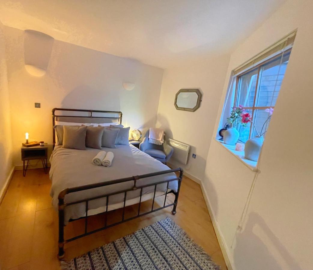 Apartment Large Boutique Harbourside Apartment - Football Table (Adults Only)