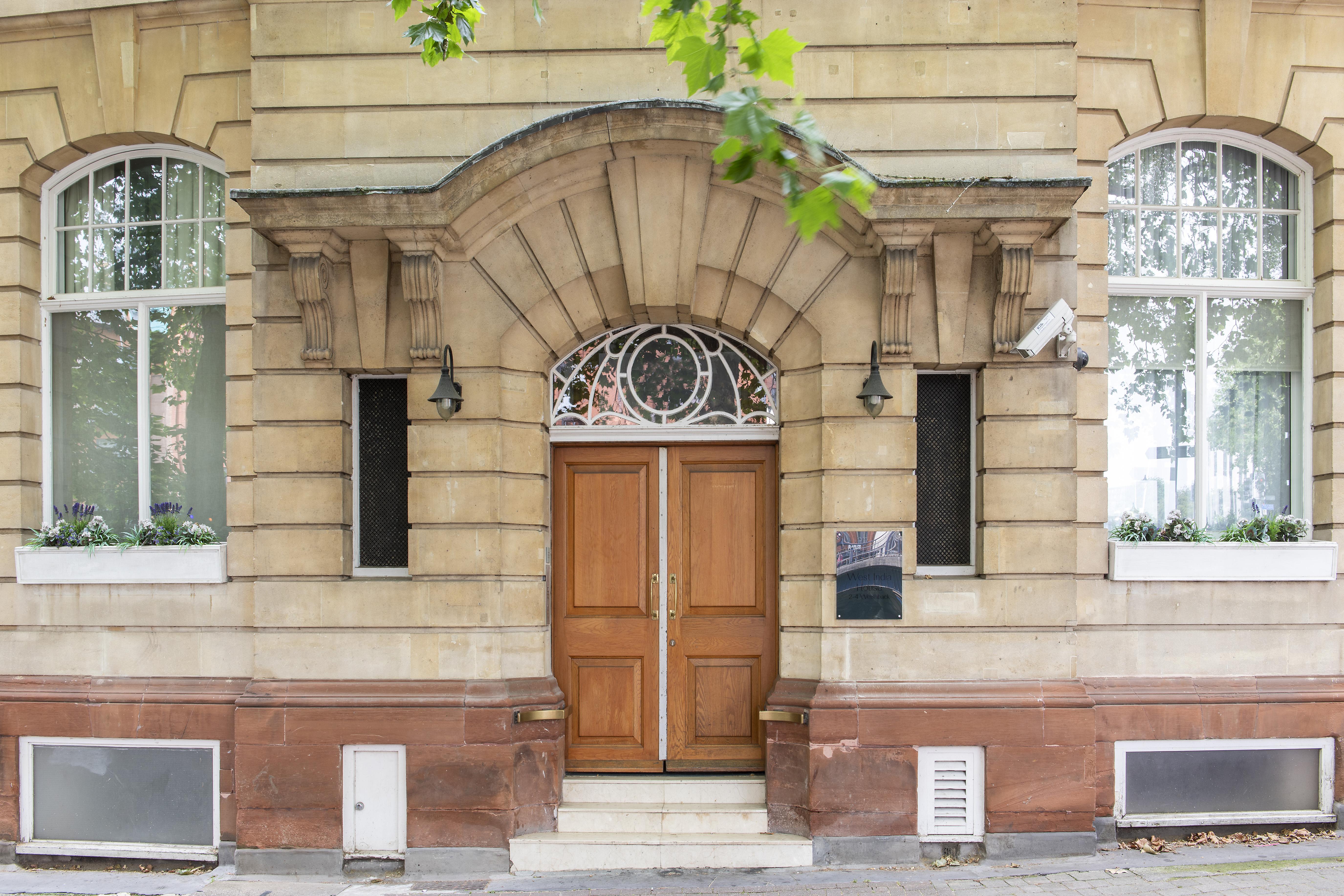 Saco West India House 4*