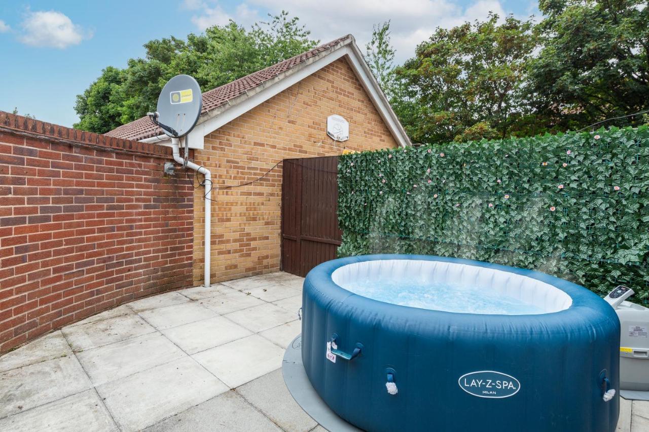 Wow Modern House 5 Bed 4 Bath 2 Parking - Hot Tub Apartment Bristol