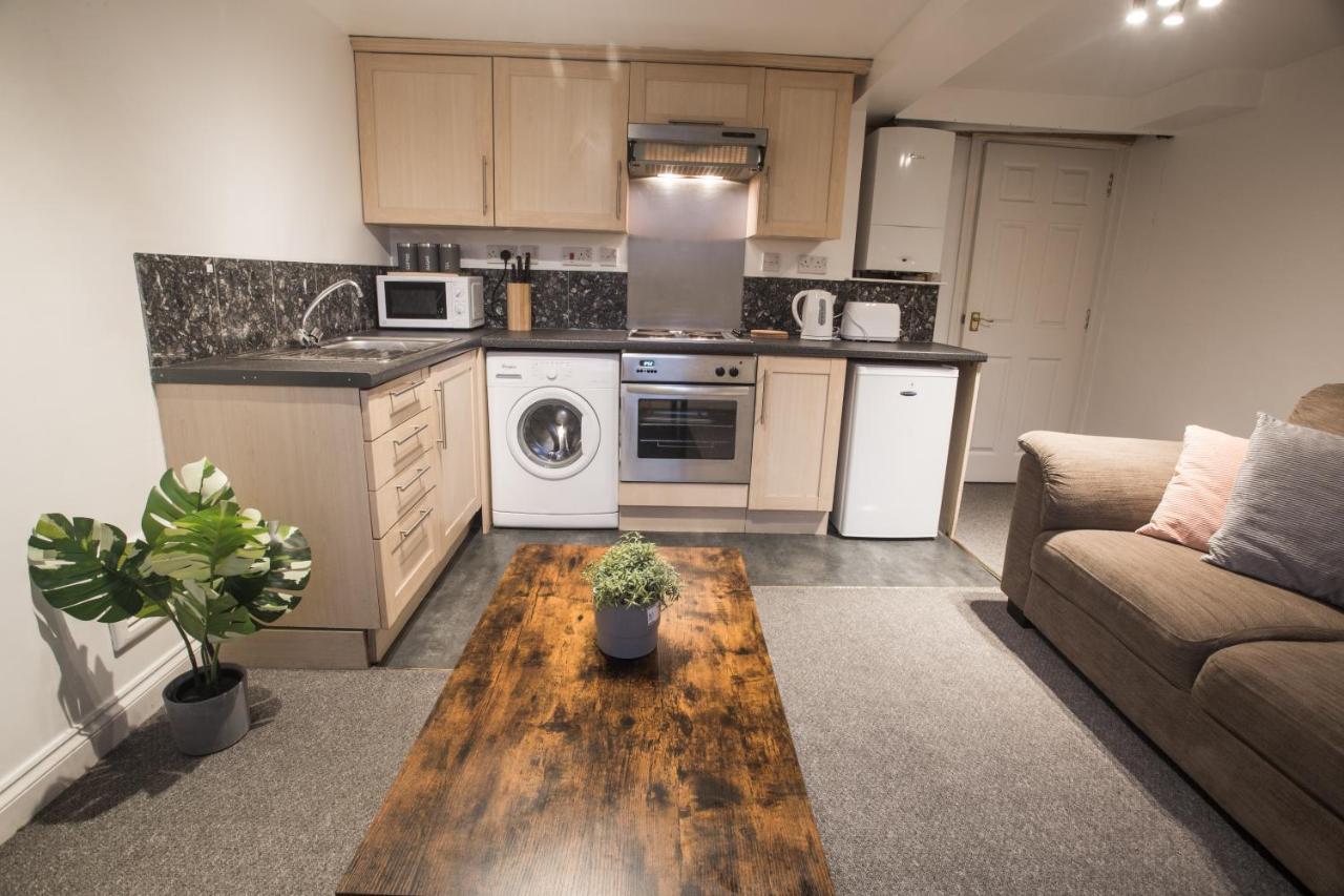 Flat 1, 4 Warden Rd
