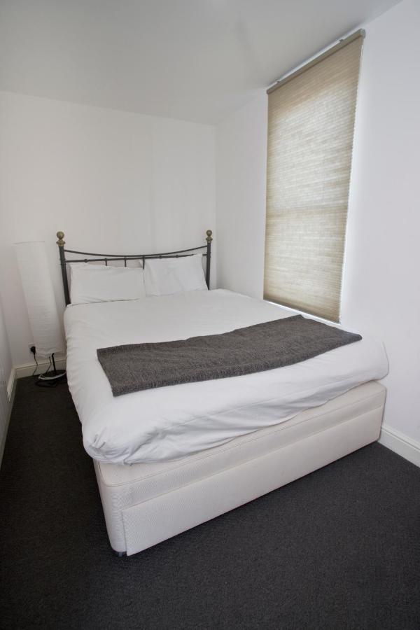 Flat 1 Bellevue * Bristol
