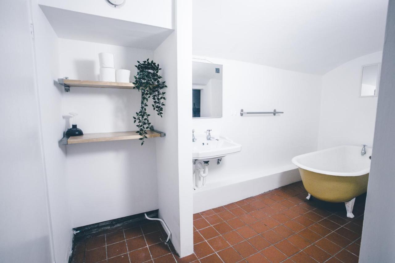 Apartment 53 Pembroke Rd *