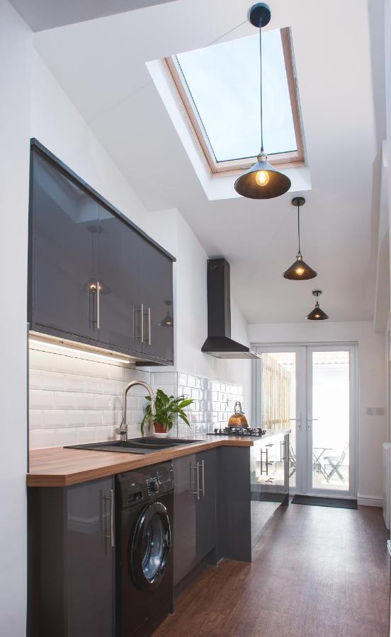 Easton Gem - Two Bedroom With Courtyard Bristol