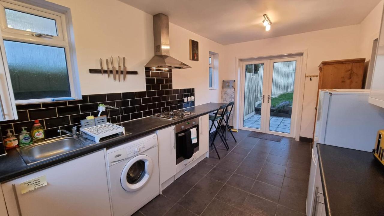 Holiday home Woodland House By Cliftonvalley Bristol