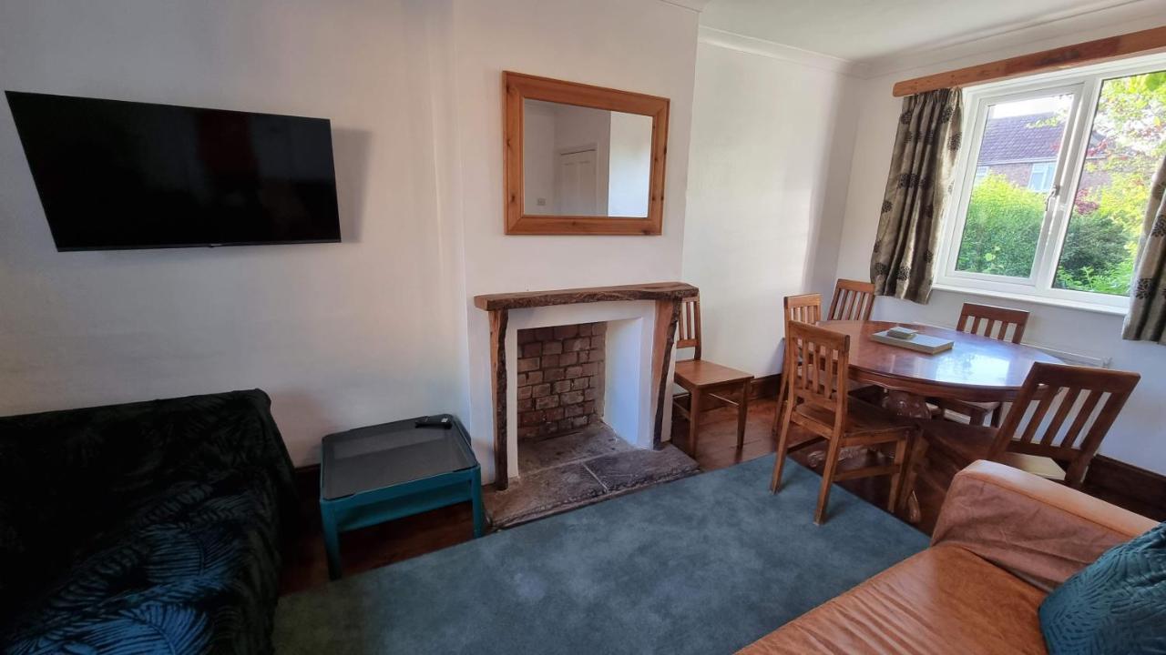 Holiday home Woodland House By Cliftonvalley Bristol
