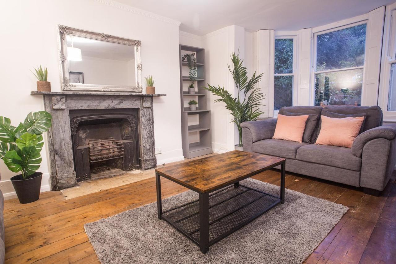 53 Pembroke Rd * Bristol