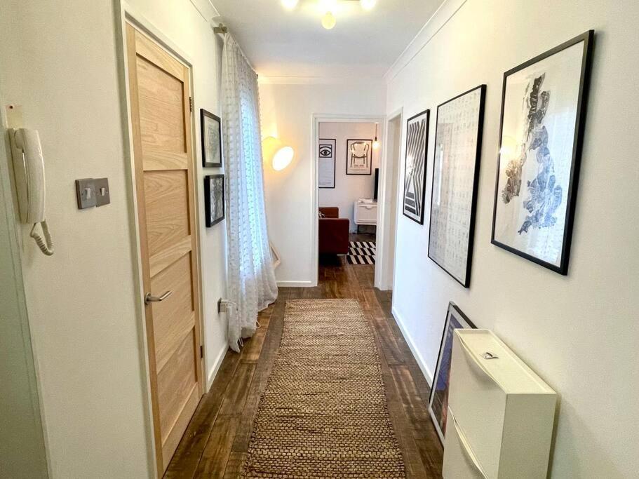 Gorgeous 2 Bedroom Edge Of Cabot Circus Bristol