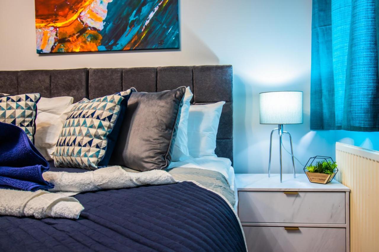 Amazing Modern 3 Bedroom W Parking And Wifi Bristol