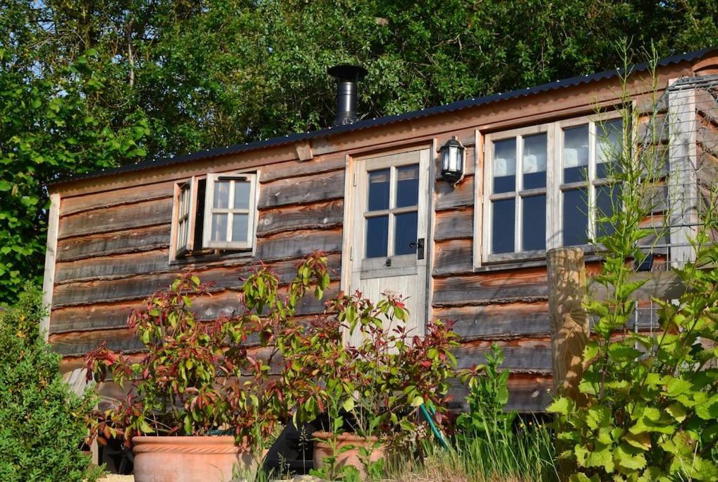 Luxury, Rural Shepherds Hut With Hot Tub Nr Bath