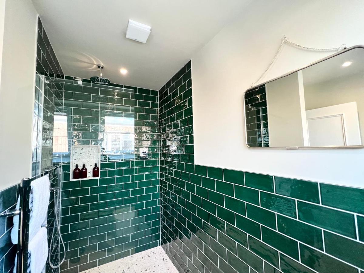 Redland - 7 * Bristol