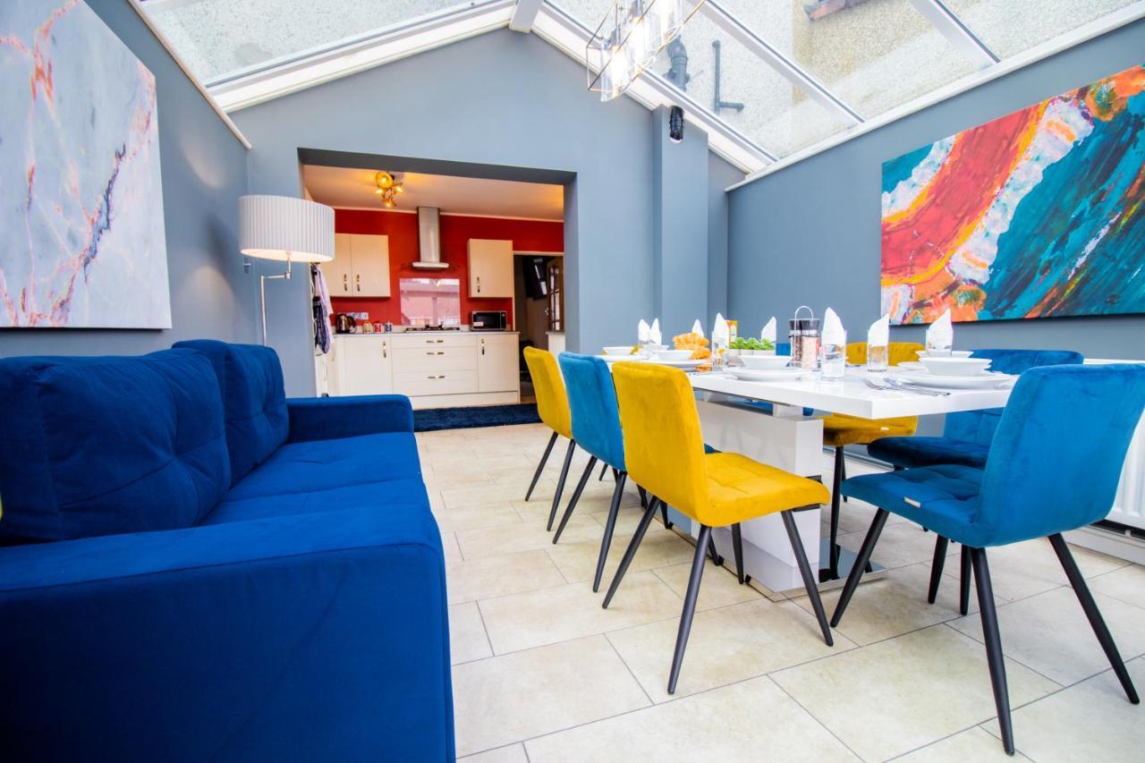 Stunning House Free Parking Garden Wifi Holiday home