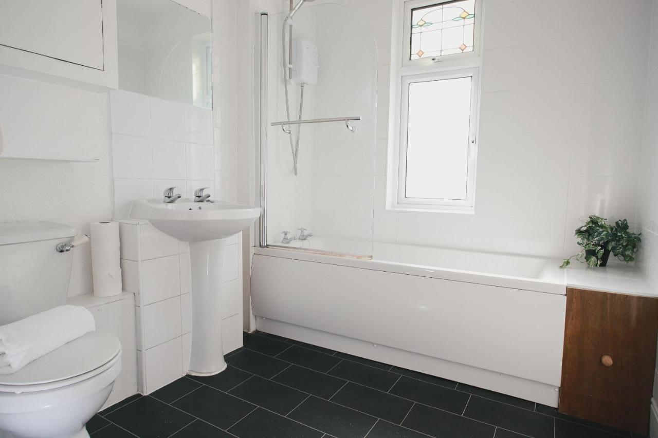 39 Court Rd Holiday home *