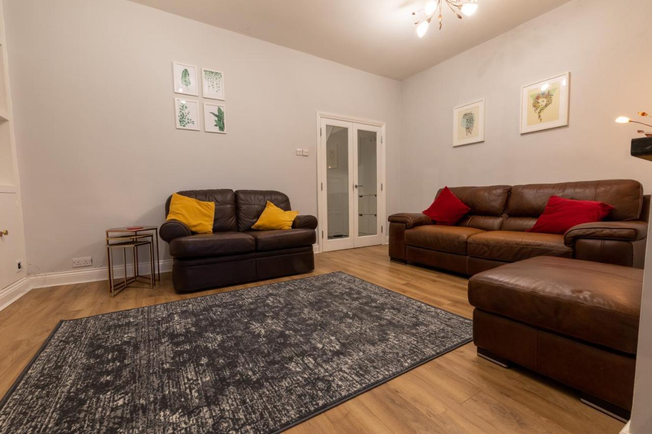 3 Bedroom And Garden In North
