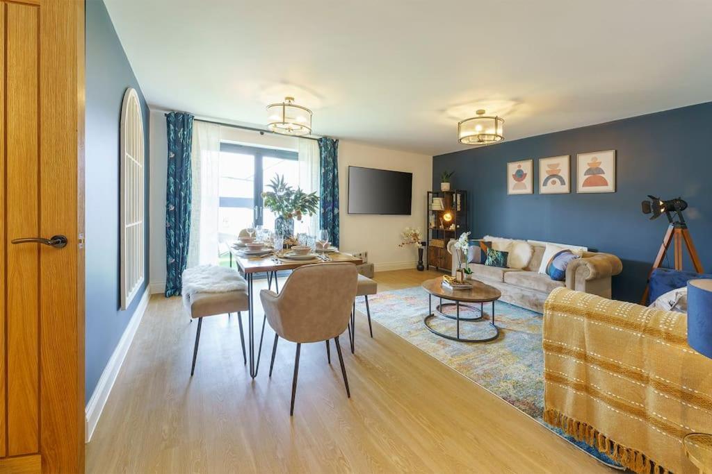 Apartment Darlington - 2 Bedroom Luxury By Mint