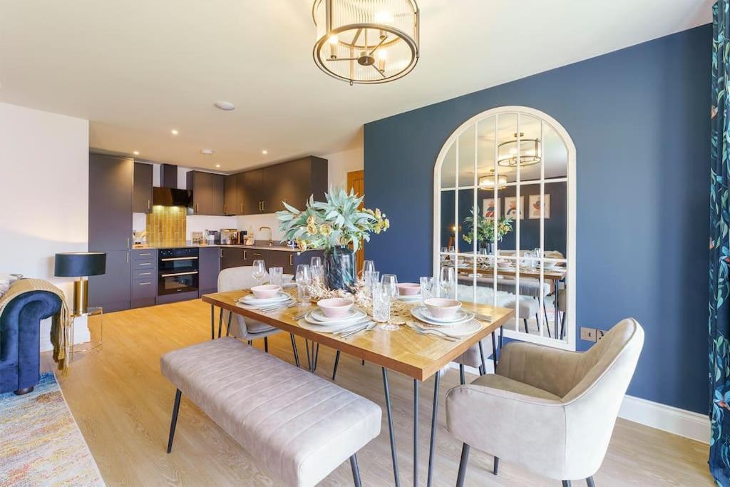 Darlington - 2 Bedroom Luxury By Mint *