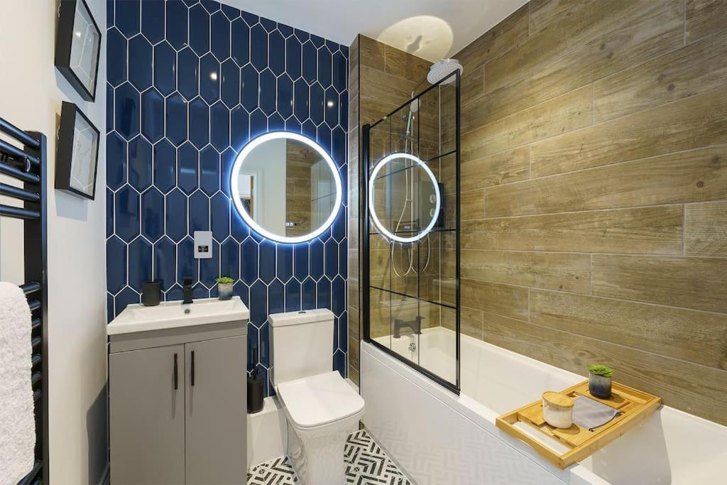 Lilyturf - 2 Bedroom Luxury By Mint Apartment *