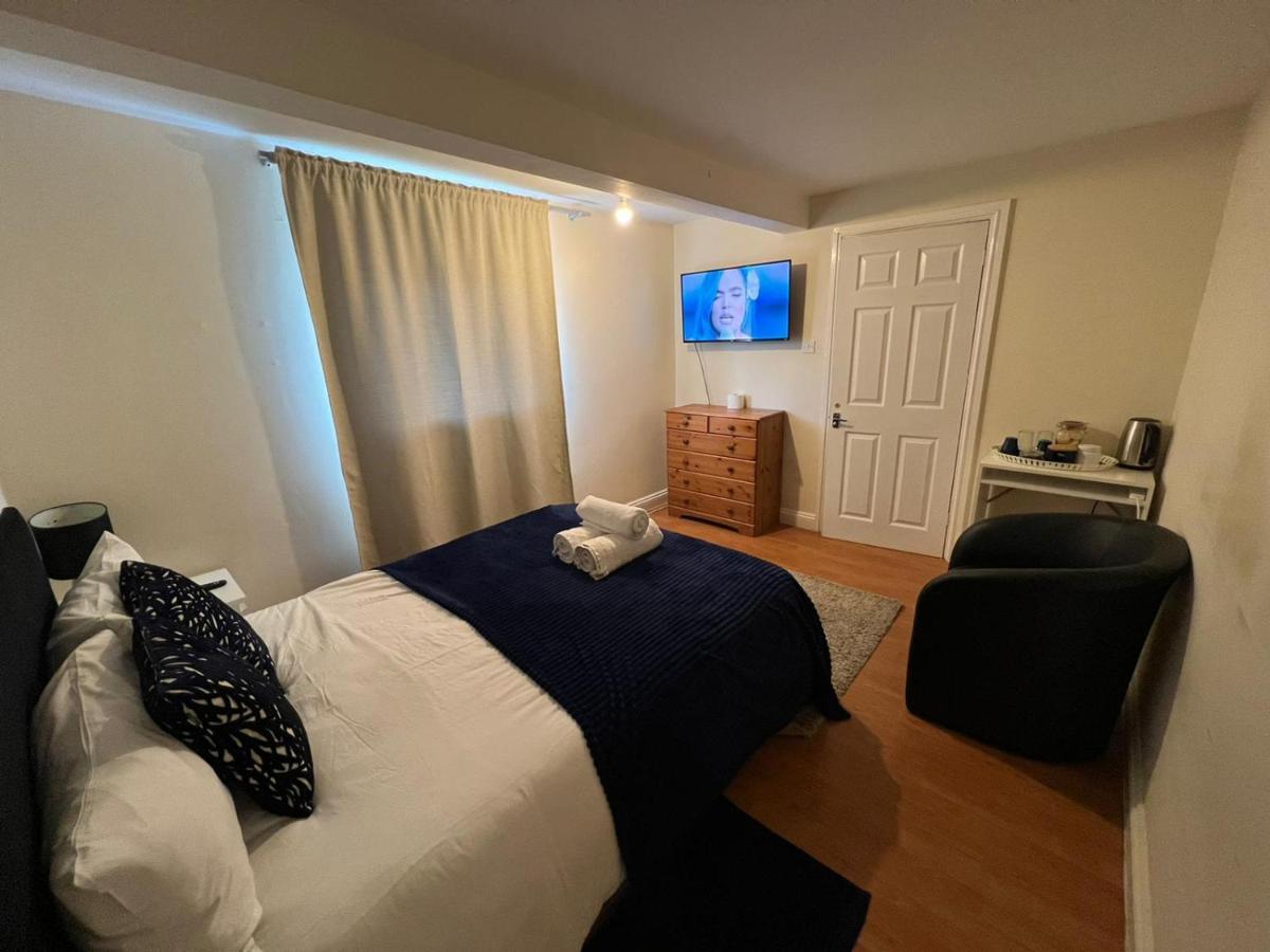 Shared House In Chakeshill Drive * Bristol