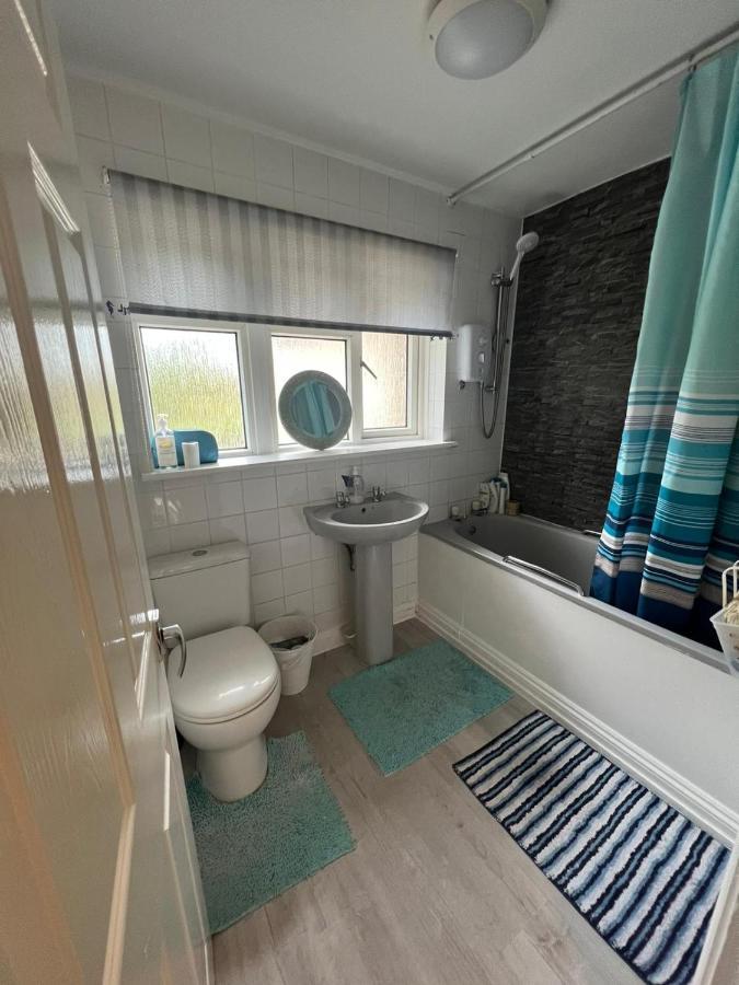 Shared House In Chakeshill Drive *