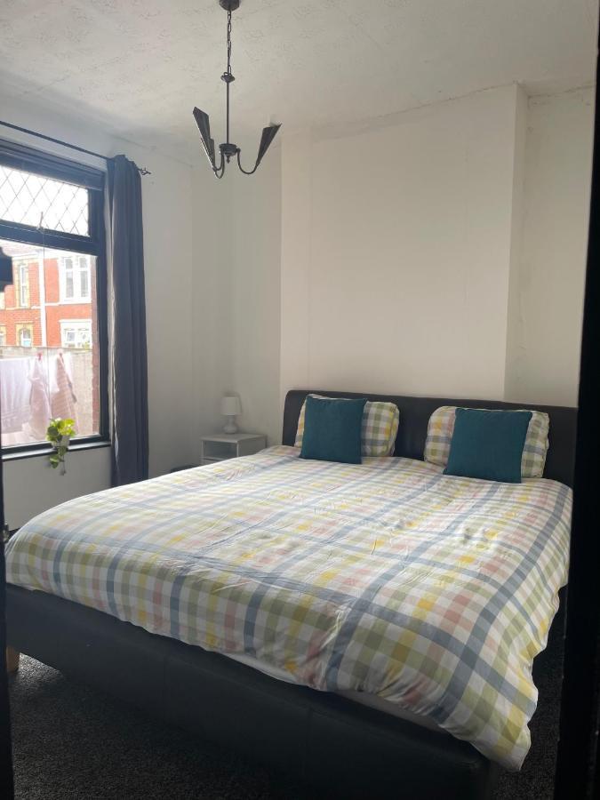 Large Double Bs11 * Bristol