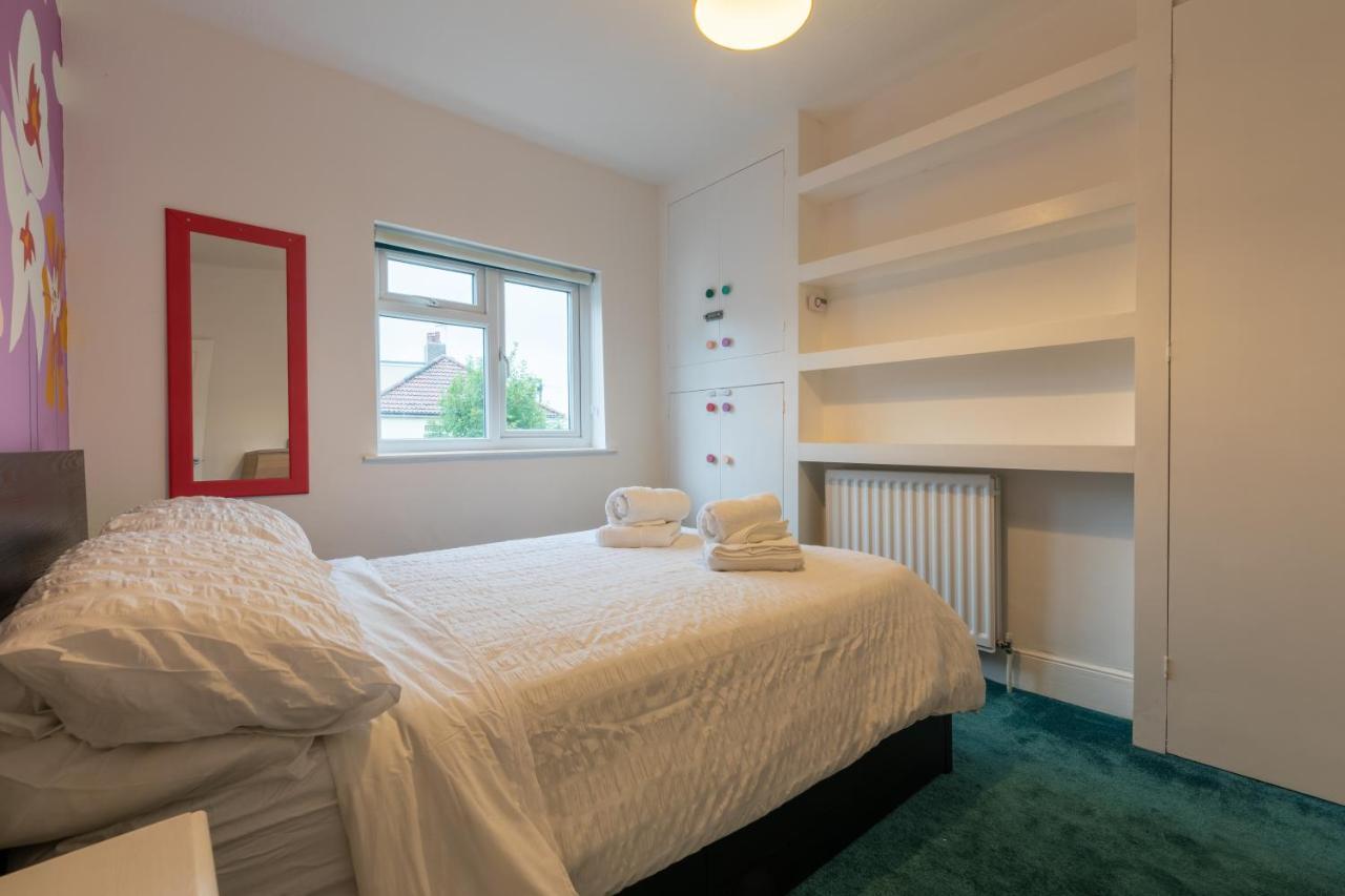 Holiday home 3 Bedroom And Garden In North