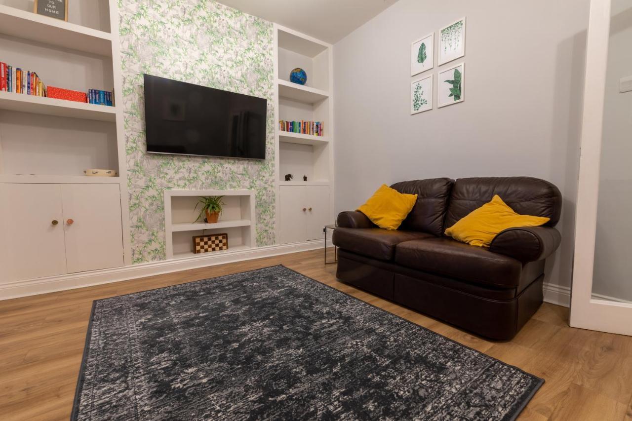 3 Bedroom And Garden In North Holiday home