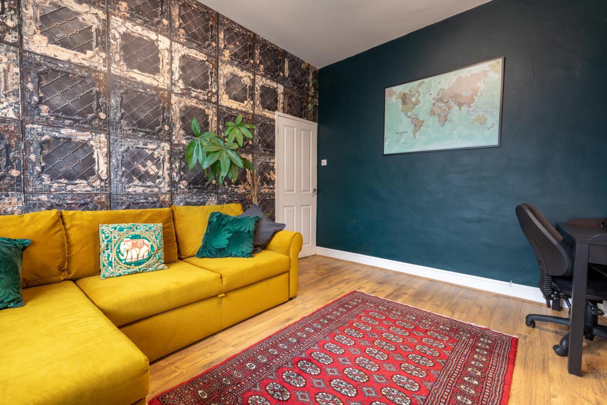 3 Bedroom And Garden In North *