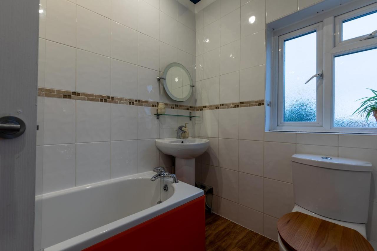 3 Bedroom And Garden In North Holiday home