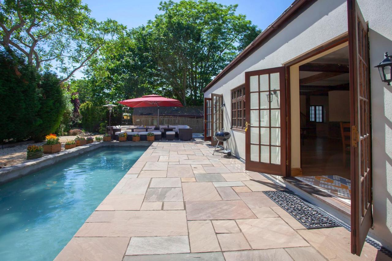La Olli -natural Pool & Hot Tub *