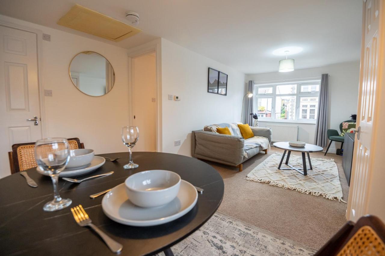 Apartment Short Stays Redland Free Parking!