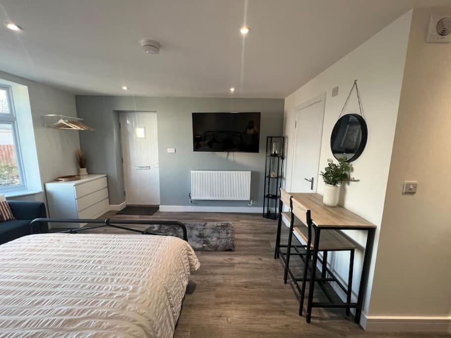 Apartment Abbotsbury 1 Bed Opposite Uwe Free Parking
