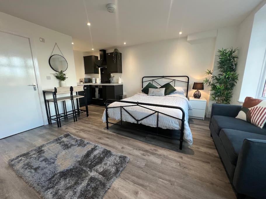 Abbotsbury 1 Bed Opposite Uwe Free Parking