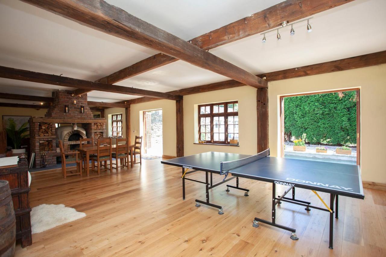 La Olli -natural Pool & Hot Tub Bristol
