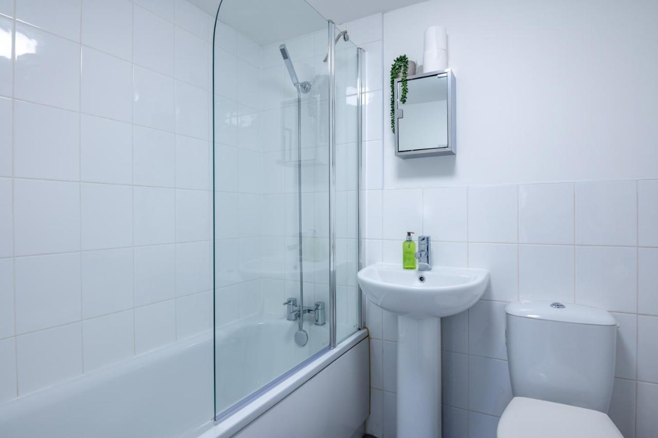 Apartment Short Stays - Amazing Redland Flat! Free Parking
