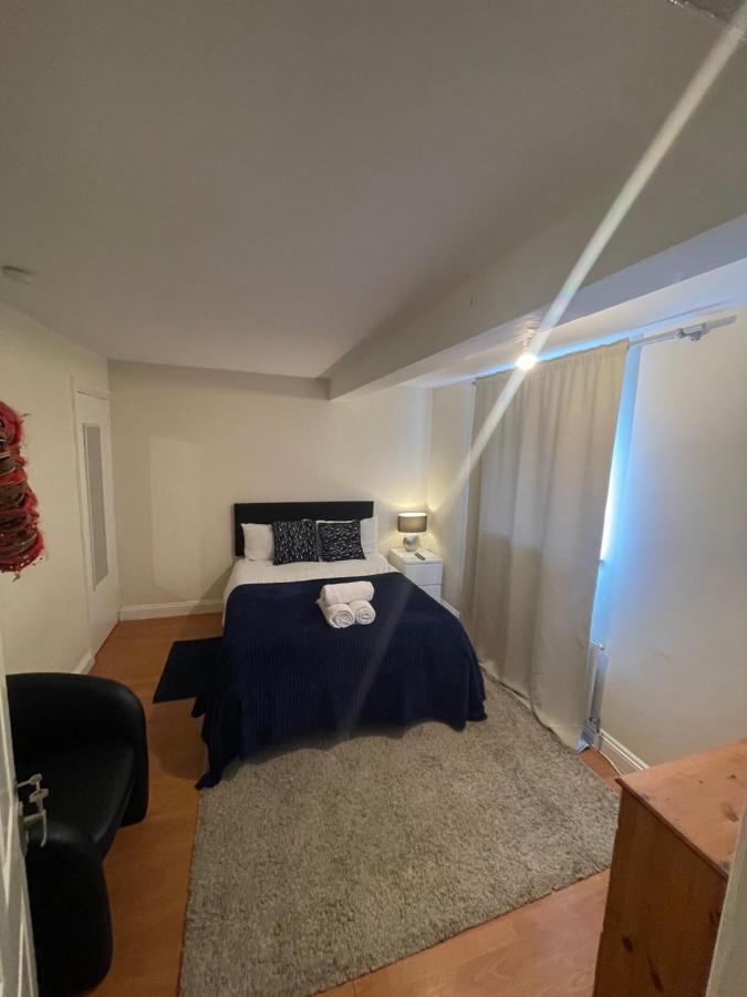 Shared House In Chakeshill Drive *