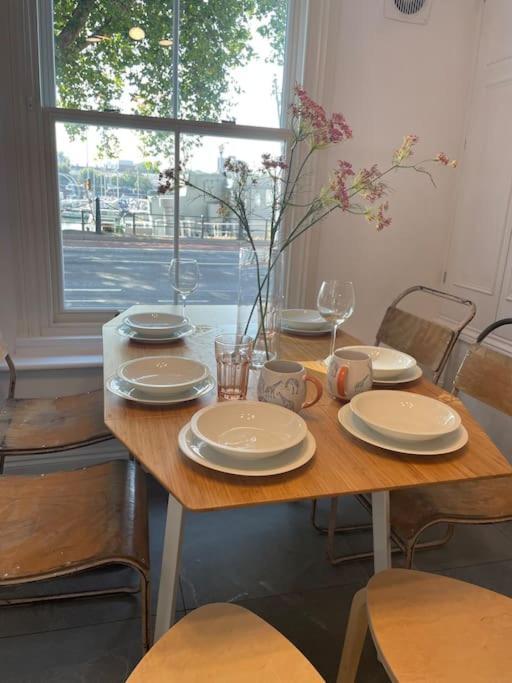 Townhouse With Harbour Views. Sleeps 7 *
