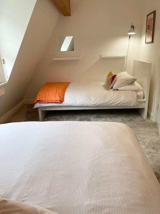 Townhouse With Harbour Views. Sleeps 7 Holiday home