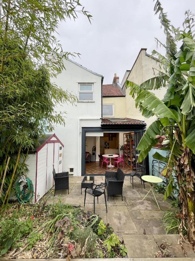 Holiday home Colourful 3bd With Garden In Southville